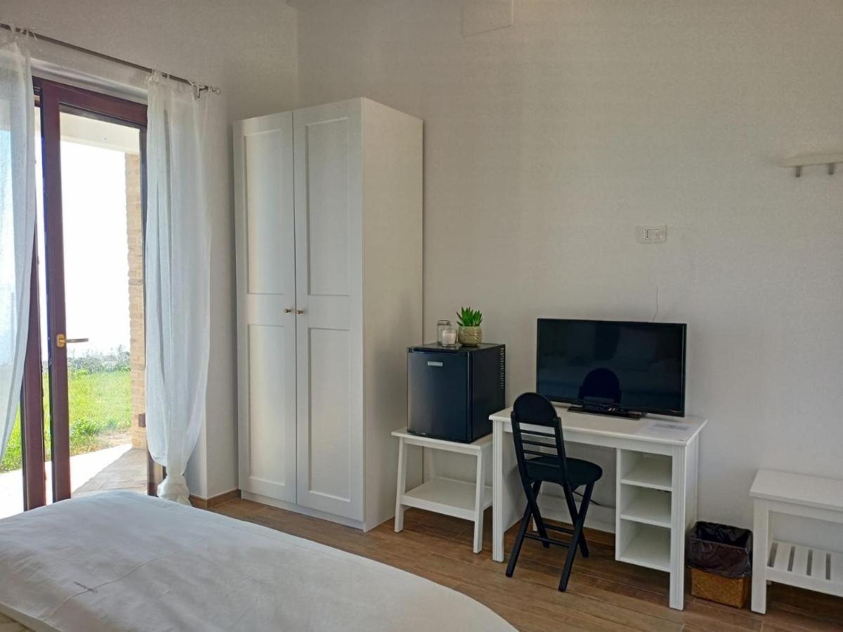 Casale Adriatico B&B Pineto Exterior photo