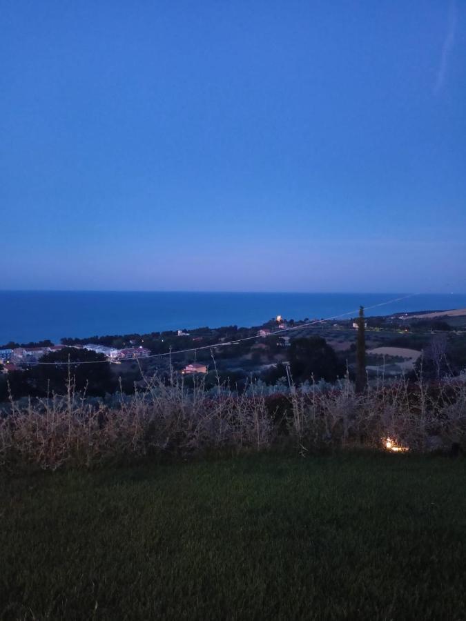 Casale Adriatico B&B Pineto Exterior photo